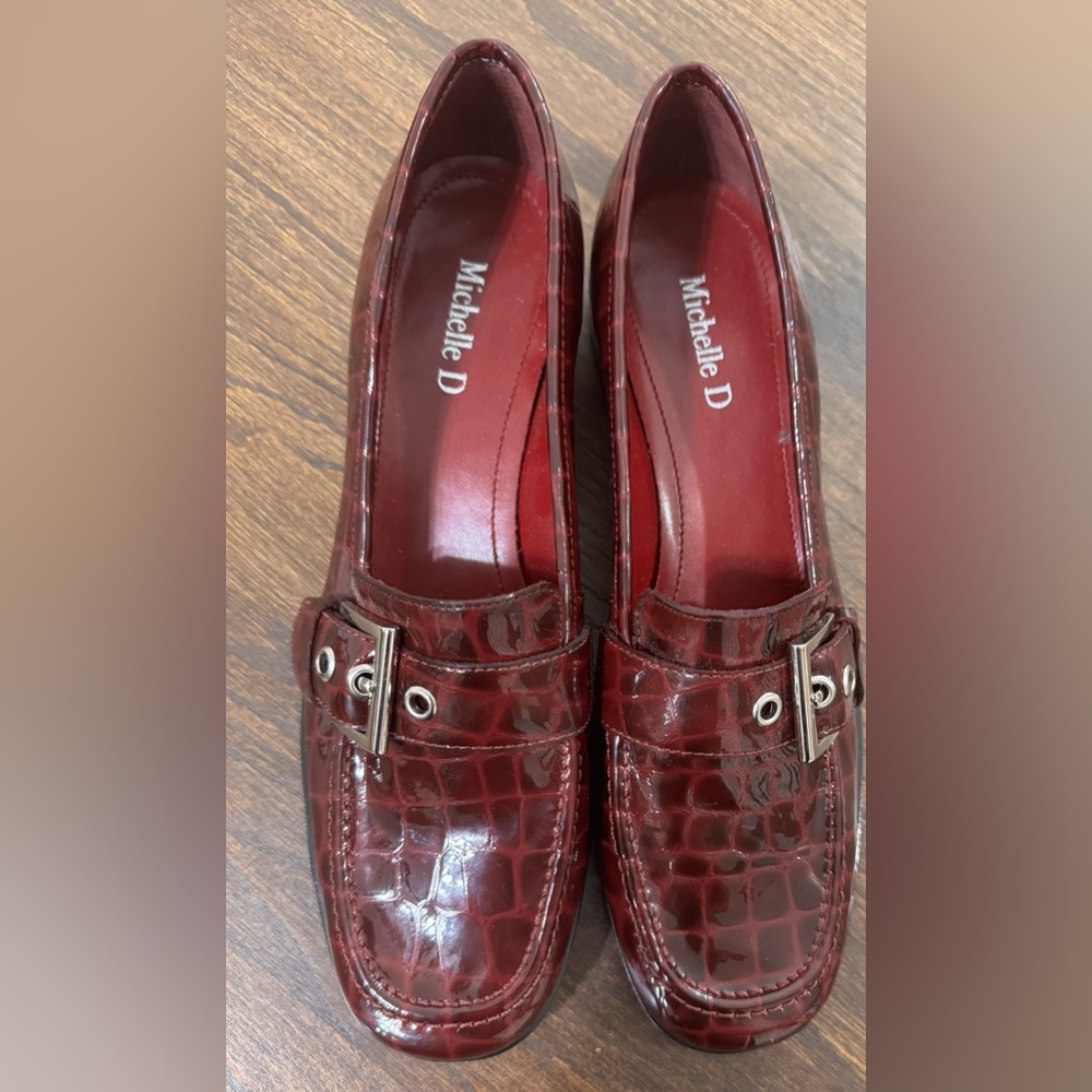Michelle D Burgundy Croc-Patterned Loafers